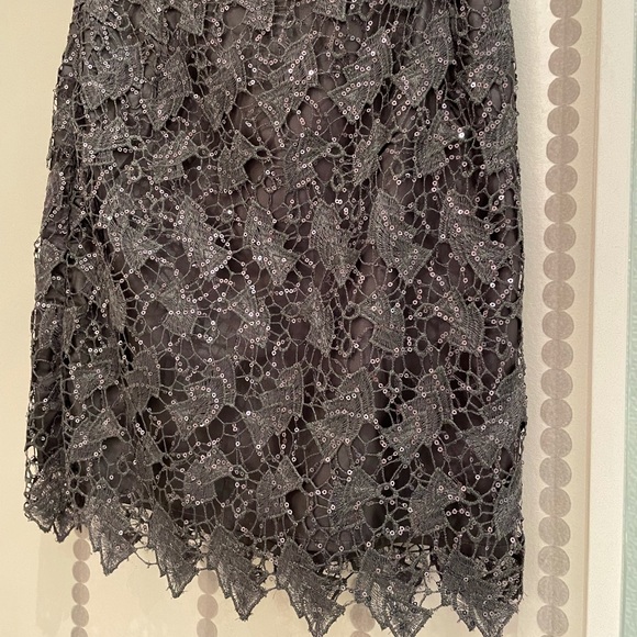 H&M Grey Silver Skirt - Picture 3 of 6